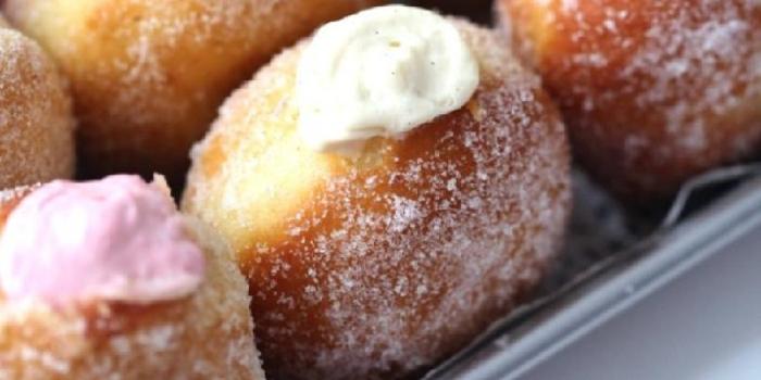 Oppskrift på deilige donuts: En guide til hjemmelagde godbiter