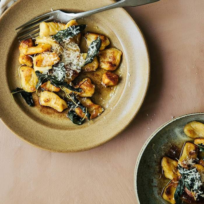 Gnocchi oppskrift saus: En guide til å lage deilige gnocchi og sauser