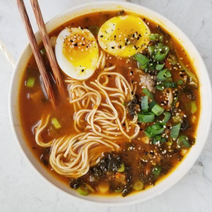 Lag en smakfull enkel ramen fra bunnen av