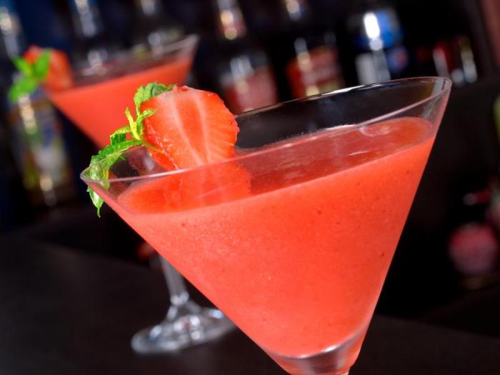 Verdens beste strawberry daiquiri oppskrift - en frisk og forfriskende sommerdrink