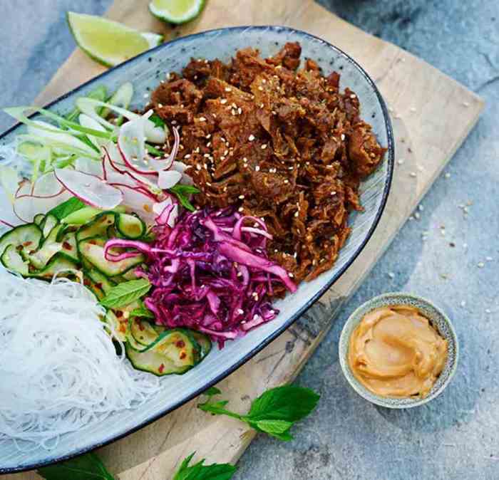 Oppskrift asiatisk salat: En kulinarisk reise til Østens smaker