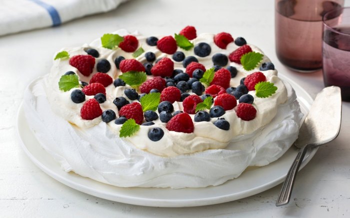 Lag en perfekt pavlova med Lise Finckenhagens oppskrift