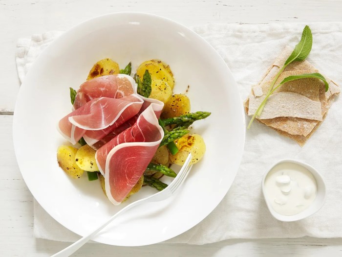 Lag en kremet og deilig rømmedressing til din neste salat