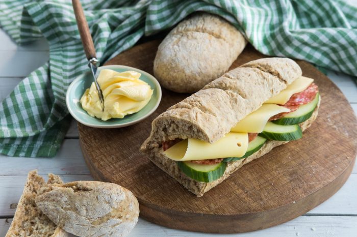 Påsmurte baguetter: Oppskrift og tips for å lage deilige smørbrød