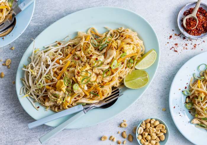 Pad Thai Oppskrift Kylling: En kulinarisk reise til Thailand