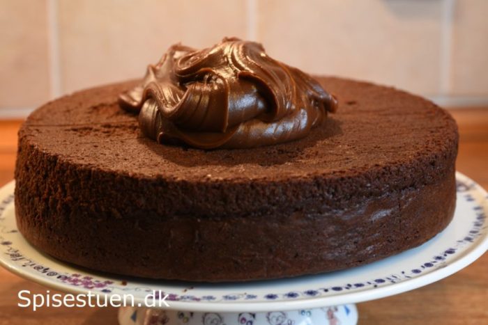 Mud Cake Oppskrift: En enkel guide til en deilig og saftig kake