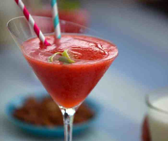 Verdens beste strawberry daiquiri oppskrift - en frisk og forfriskende sommerdrink