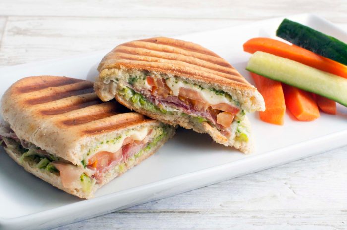 Lag fantastiske panini: Oppskrifter og tips for enhver anledning