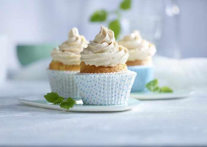 Lag en fantastisk speilglasur som får dessertene dine til å skinne