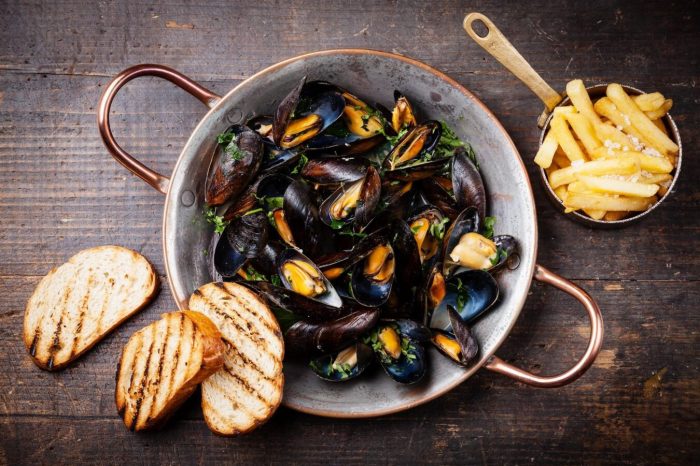 Moules Frites Oppskrift: En Kulinarisk Reise Gjennom Historie, Smak Og Kultur