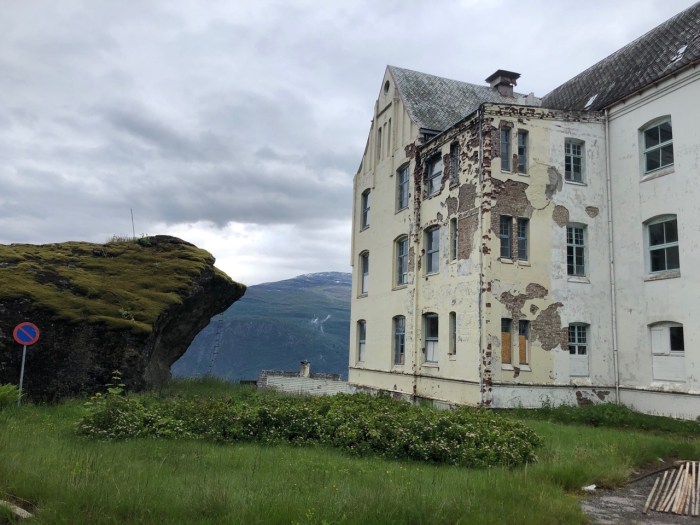 HarastøLen Omvisning, Bli Med På Omvisning På Mystiske HarastøLen – Et Sted Med En Fascinerende Og MøRk Historie!