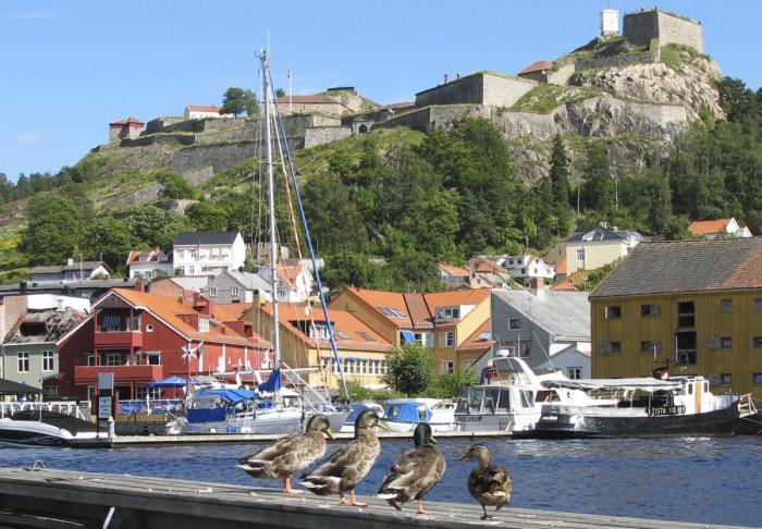 Omvisning Fredriksten Festning, Bli Med På En Omvisning På Fredriksten Festning Og Opplev En Viktig Del Av Norsk Historie!