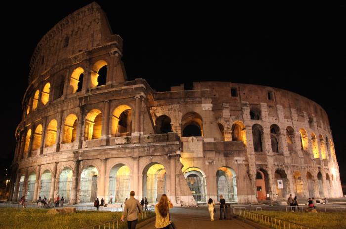 Omvisning Colosseum, Ta En Omvisning I Colosseum Og Opplev Romas Storhetstid På NæRt Hold!