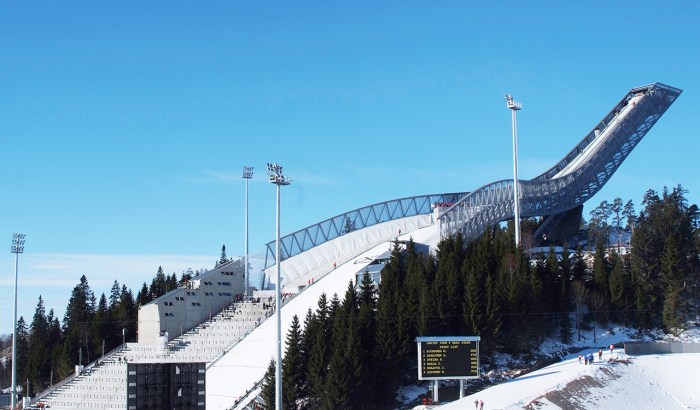 Omvisning Holmenkollen, Få En StorslåTt Utsikt Og LæR Om Skihoppens Historie Med En Omvisning På Holmenkollen!