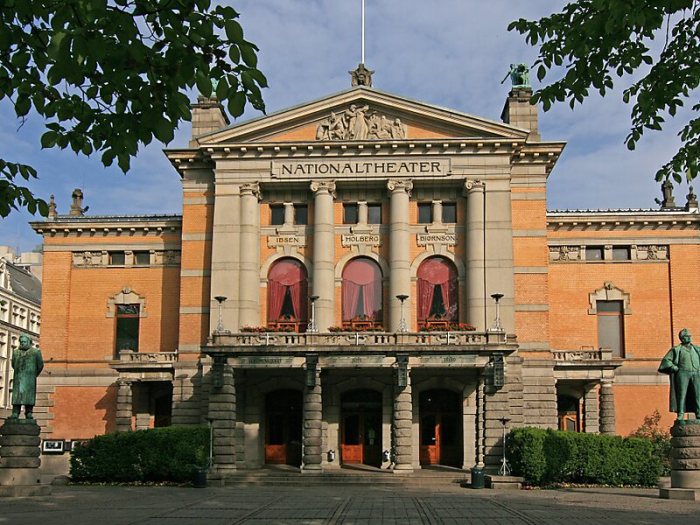 Oslo Nationaltheatret Omvisning, Bli Kjent Med En Av Norges Viktigste Kulturinstitusjoner Med En Omvisning På Nationaltheatret I Oslo!