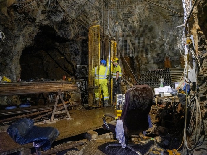 Omvisning øYberget, Oppdag Norges Gruvehistorie Med En Omvisning På øYberget – En Reise Gjennom Industriens Storhetstid!