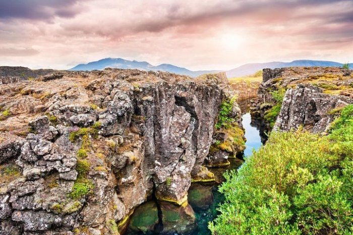 Omvisning Thingvellir, Oppdag Islands Rike Historie Med En Omvisning På Thingvellir – Et Sted Fylt Med Nasjonal Betydning!