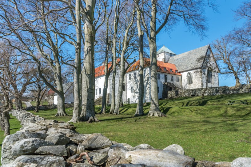 Omvisning Utstein Kloster, Utforsk Norges Best Bevarte Middelalderkloster Med En Omvisning På Utstein Kloster – En Spirituell Opplevelse!