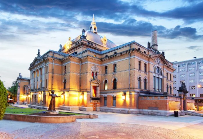 Oslo Nationaltheatret Omvisning, Bli Kjent Med En Av Norges Viktigste Kulturinstitusjoner Med En Omvisning På Nationaltheatret I Oslo!