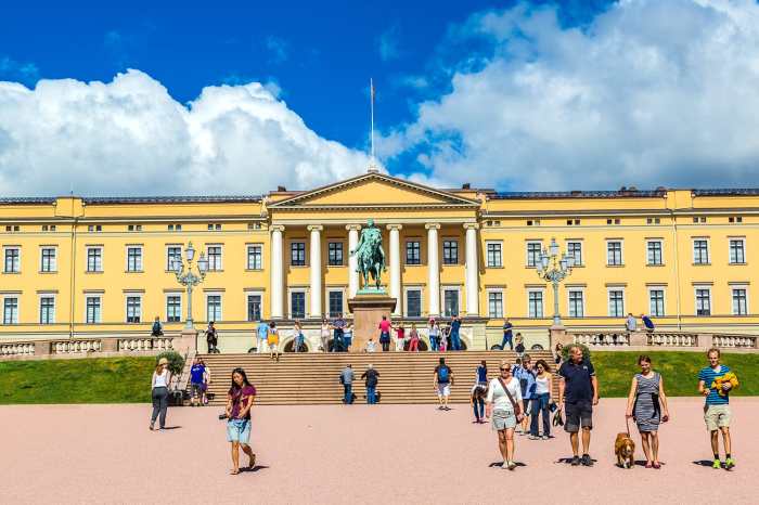 Omvisning Slott Oslo, Oppdag Norges Kongelige Prakt Med En Omvisning På Slottet I Oslo – En Opplevelse For Hele Familien!